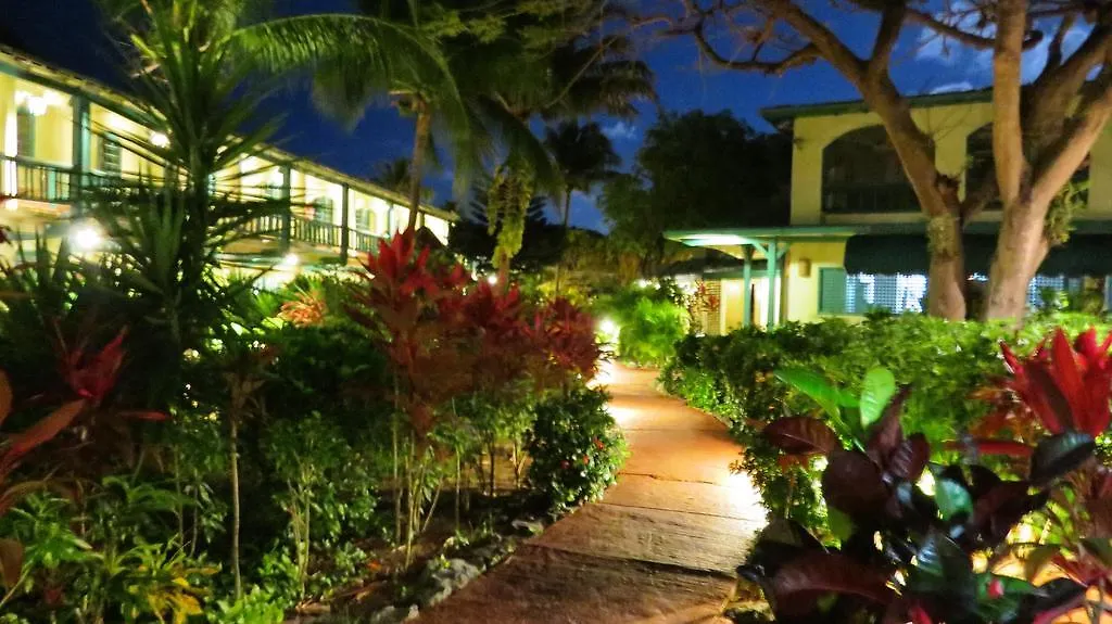 Island Beachcomber Hotel Altona 2*,